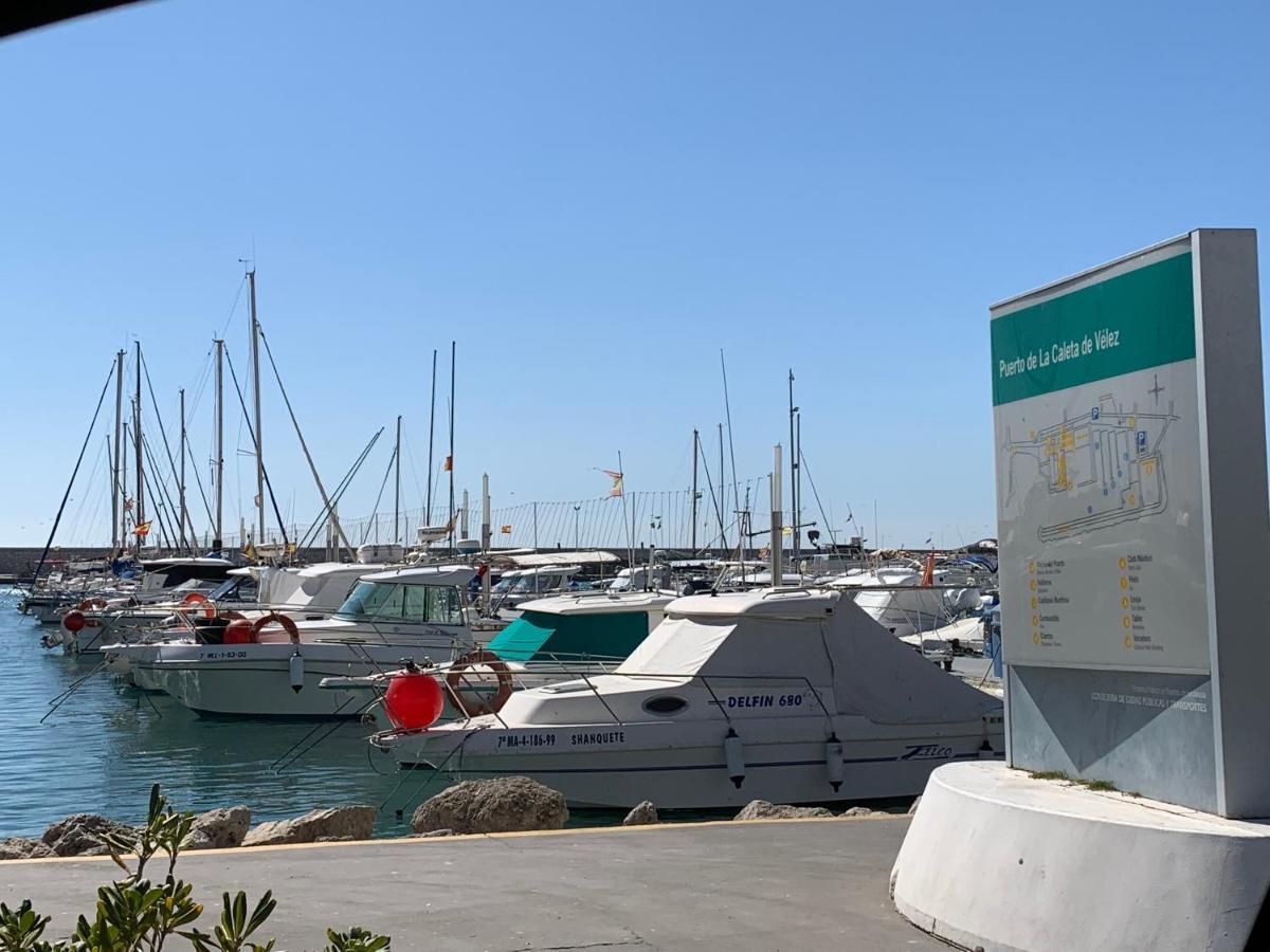 Paradise Beach Apartment Caleta De Velez Exterior photo