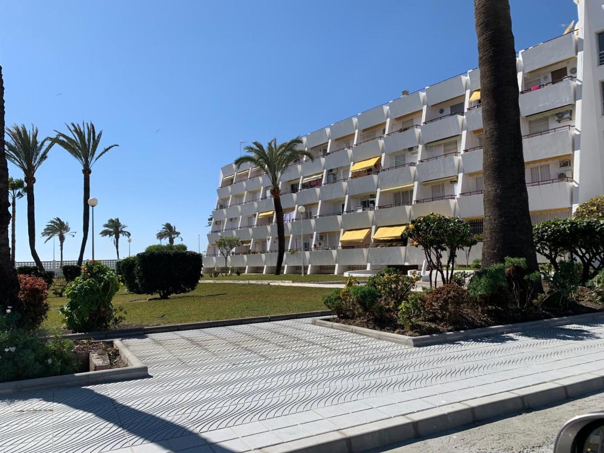 Paradise Beach Apartment Caleta De Velez Exterior photo
